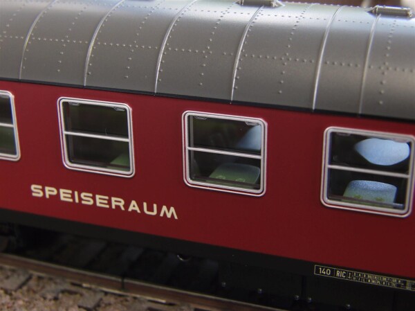 Piko 59625 Schnellzug-Halbspeisewagen DB