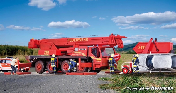 Kibri 13041 H0 Feuerwehr Kranwagen LIEBHERR LTM 1050/4