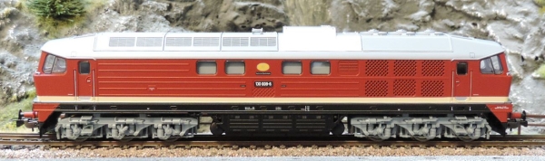 Piko 59740 Diesellokomotive BR 130 DR