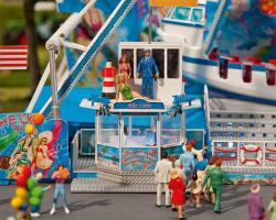Faller 140420 Fahrgeschäft FUN-Schiff
