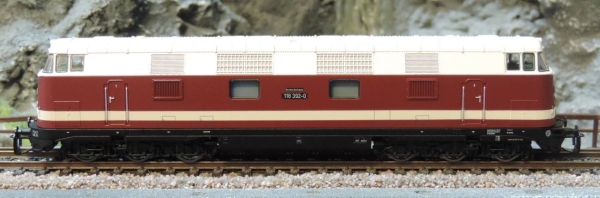 Piko 47290-4 Diesellokomotive BR 118 392-0 DR