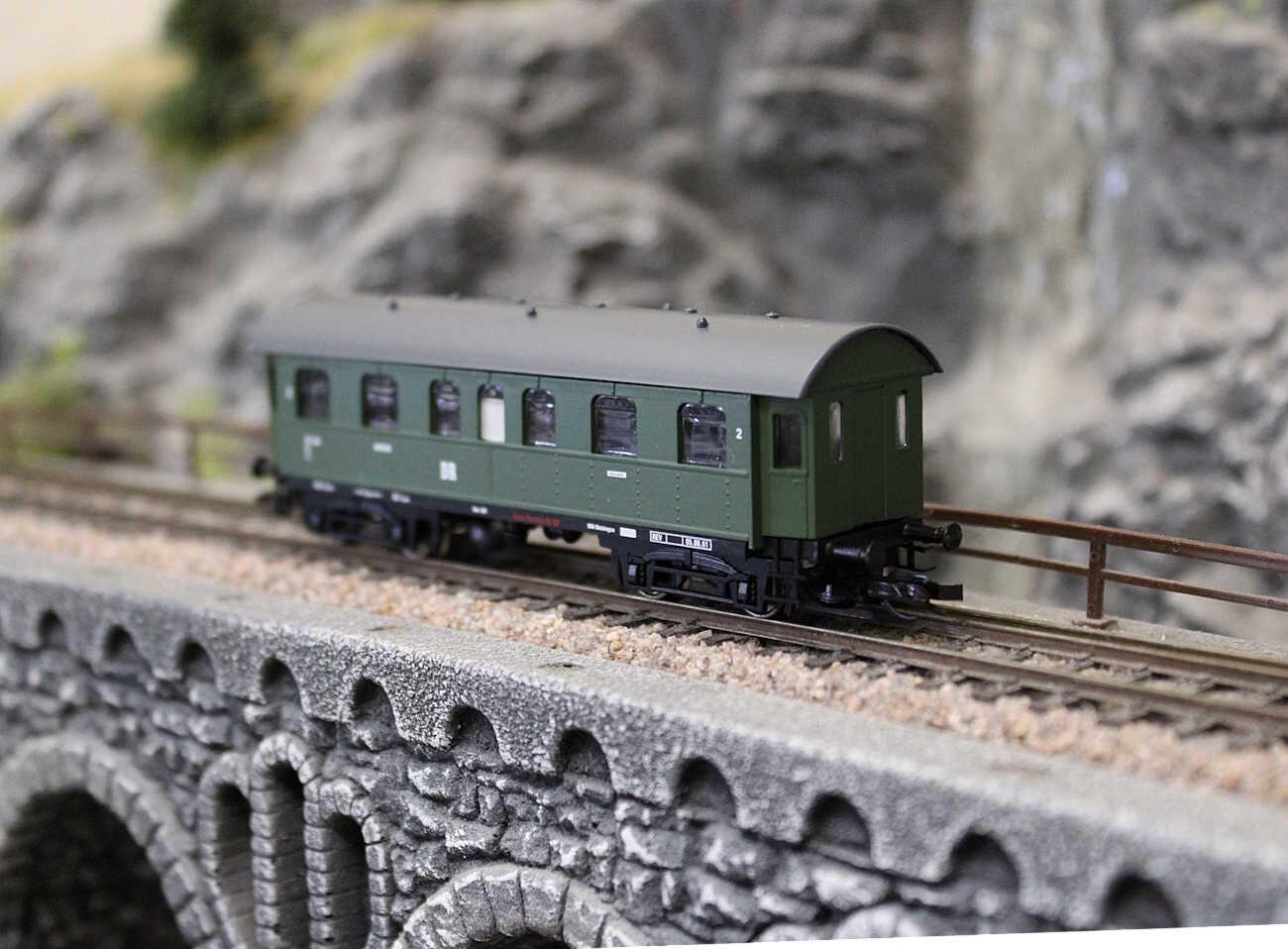 Busch 34103 Personenwagen Langenschwalbacher DR