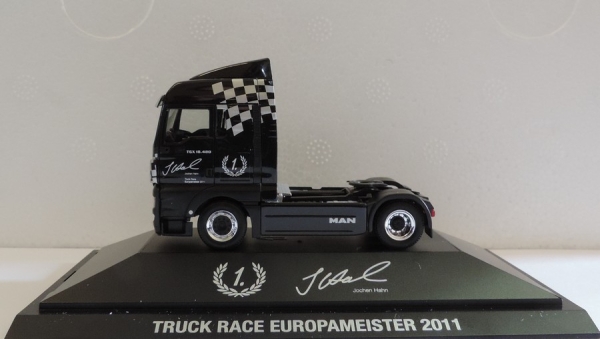 Herpa 110563 MAN TGX Zugmaschine "Truck Race Europameister 2011"