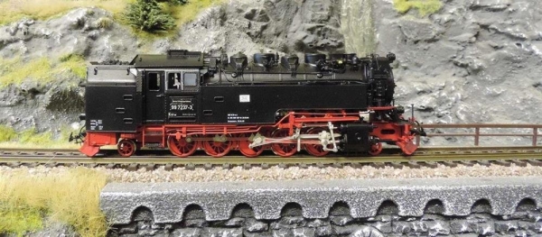 Weinert 6224F Neubaulokomotive BR 99 2737-3 DR "Fertigmodell"
