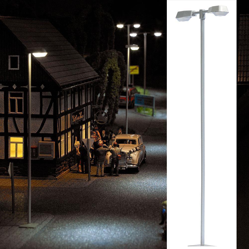 Busch 4200 Doppelmastleuchte AEG
