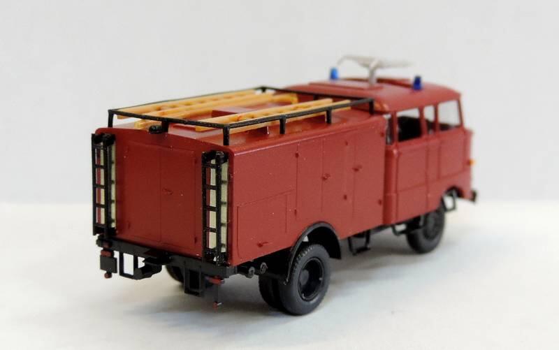 Hädl 127023 IFA W50LA TLF16 Tanklöschfahrzeug.