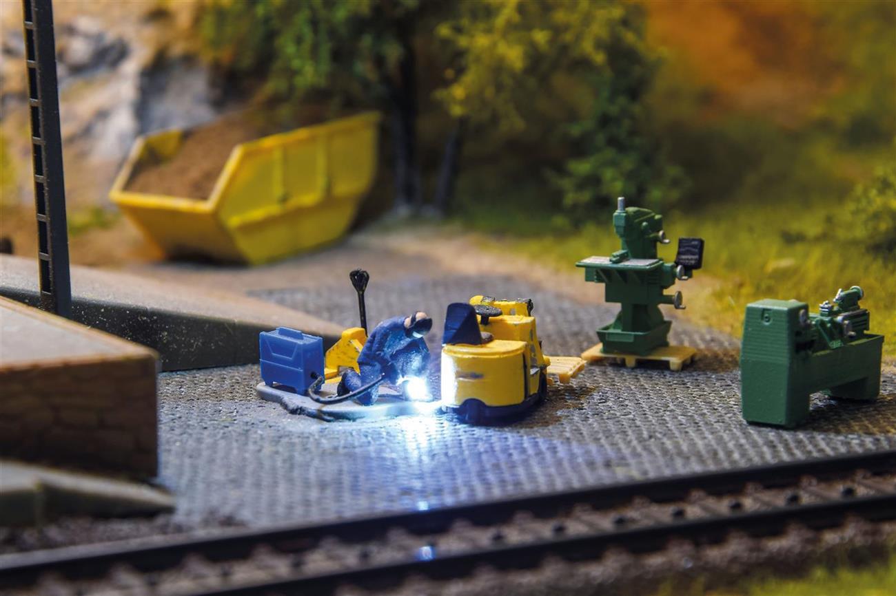 Viessmann 1538 Schweißer mit flackerndem Schweißlicht