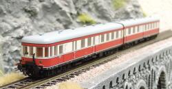 Kres 1383  Triebwagenset VT 137 Bauart -Stettin- DR
