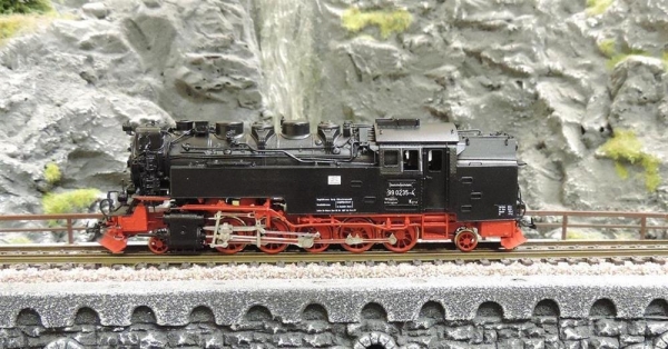 Weinert 6256F Tenderlokomotive BR 99 Harzqerbahn DR ?lversion Fertigmodell