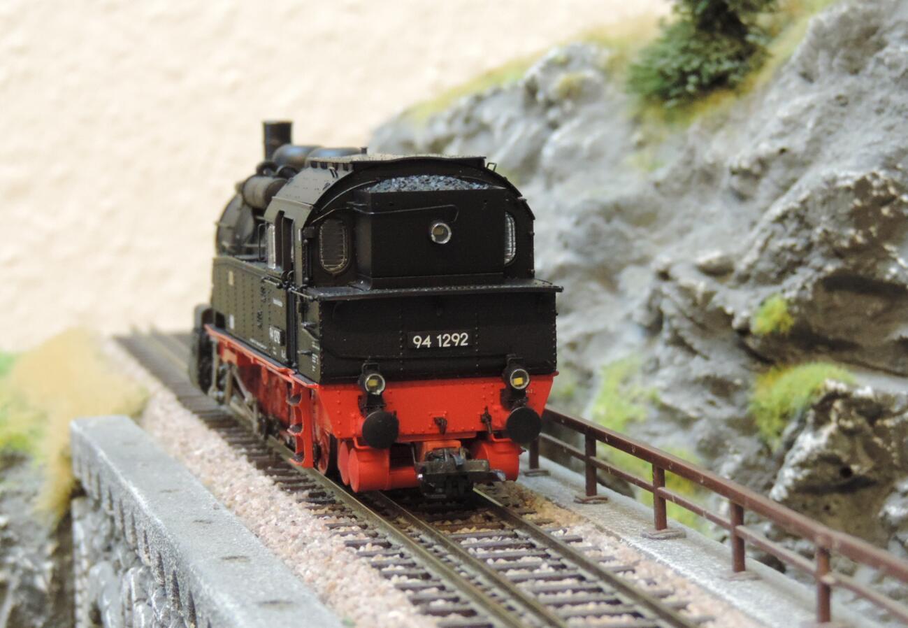 ESU 31100 Tenderlokomotive BR 94 (ex preuß. T16.1) DR - Sound & Rauch Version