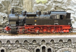 ESU 31100 Tenderlokomotive BR 94 (ex preuß. T16.1) DR