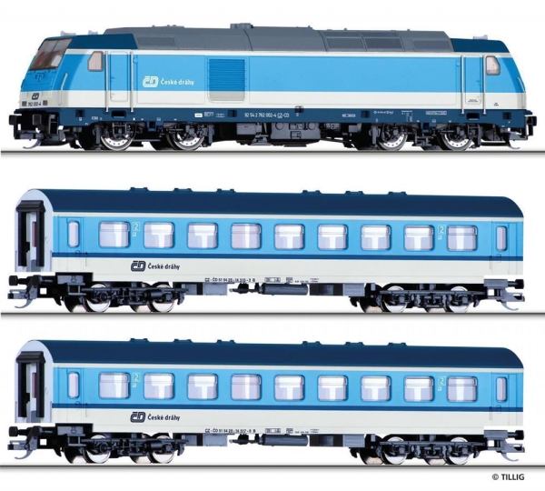 Tillig 01442 Diesellokomotive -TRAXX- mit zwei Personenwagen, Bettungsgleisoval