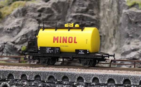 Piko 57713 Kesselwagen "Minol" DR