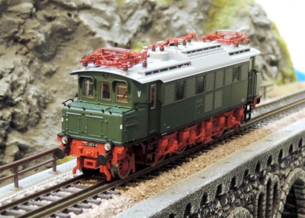 Piko 51008 Elektrolokomotive BR 204 DR