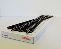 Märklin 02257 Kreuzung 225 mm