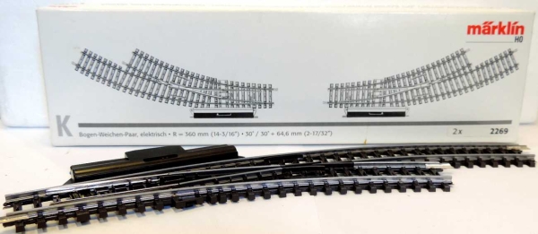 Märklin 02269 Elektrische Bogenweiche rechts Radius 360 mm