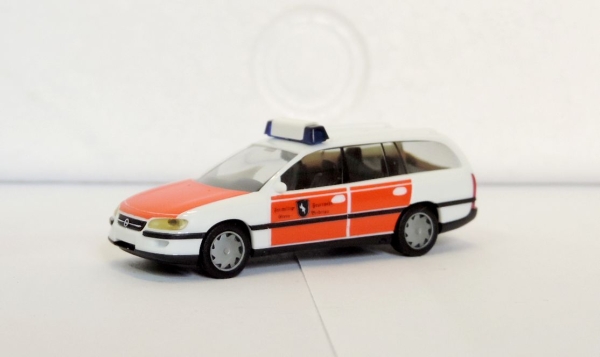 Herpa 042895 Opel Omega Caravan - Freiwillige Feuerwehr