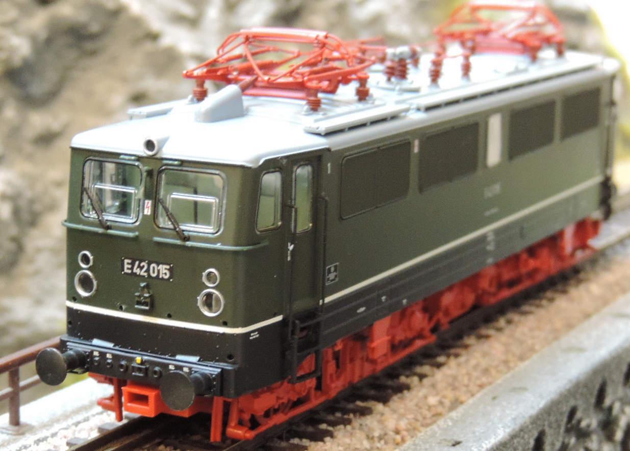 Brawa 43124 Elektrolokomotive E 42 015 DR - DC Digital mit Sound