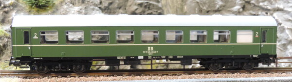 Tillig 74926 Reisezugwagen 2. Klasse Bghwe der DR, 2. Betriebsnummer, Ep. IV
