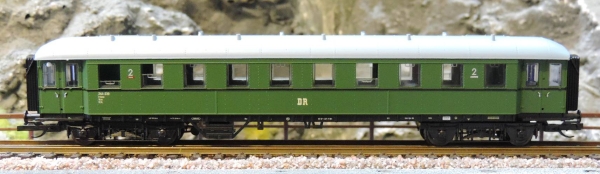 Tillig 13352 Reisezugwagen 2. Klasse B4ü der DR