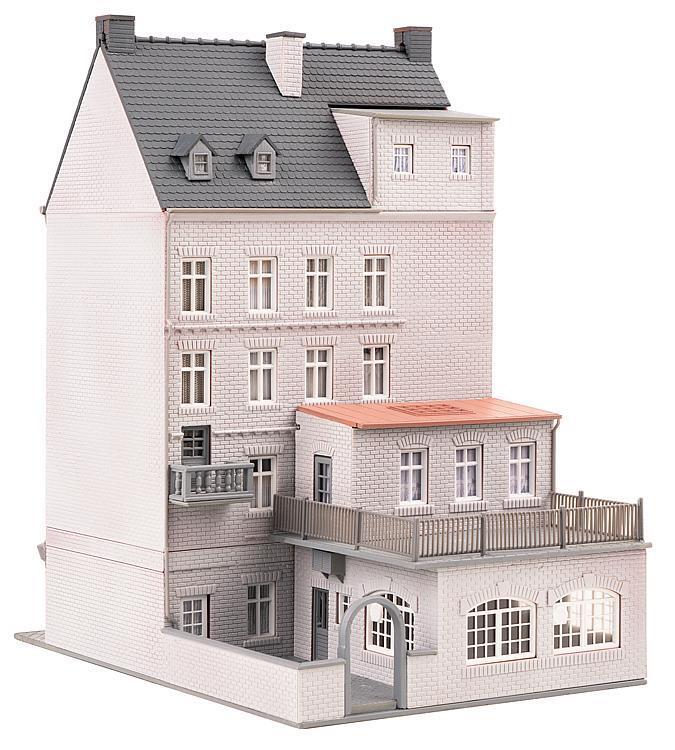 Faller 130705 Stadthaus mit Reparaturwerkst