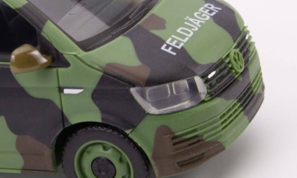 Herpa 700719 VW T6 Bus, Feldjäger Flecktarn