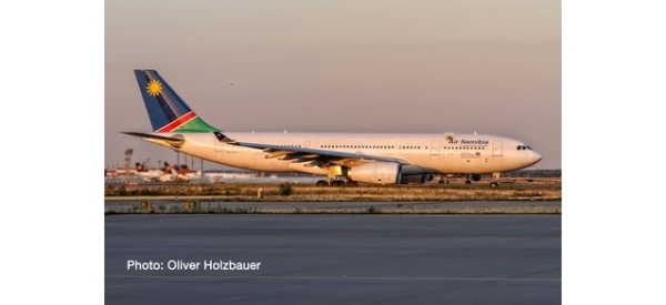 Herpa 533683 A330-200 Air Namibia