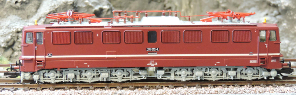 Arnold 9046 Elektrolokomotive BR 251 DR