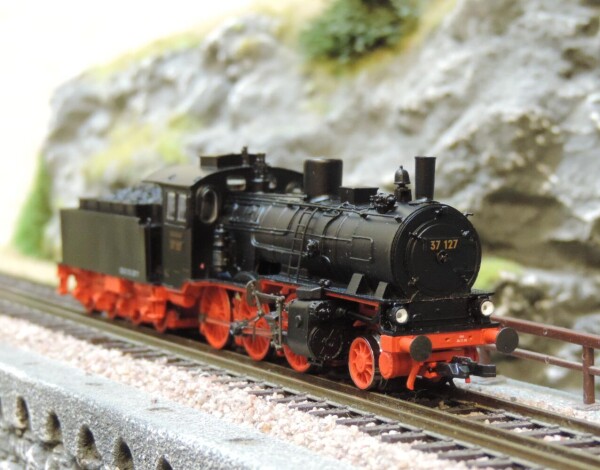 Beckmann 1018502 Schlepptenderlokomotive BR 37 0-1 (pr.P6)  - Digital mit Sound
