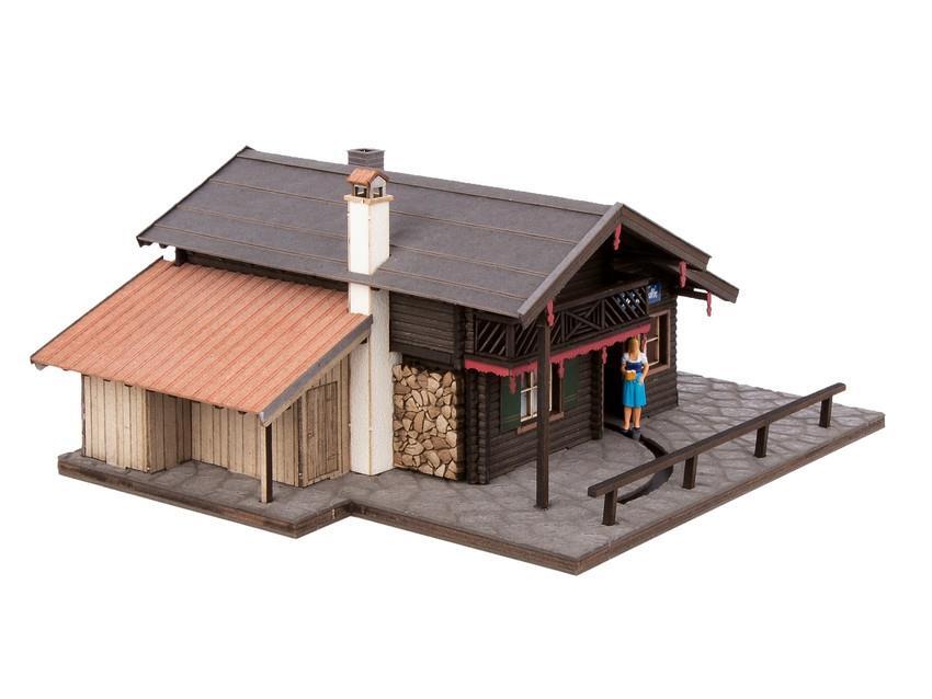Noch 66403 Christl-Hütte mit micro-motion Kellnerin