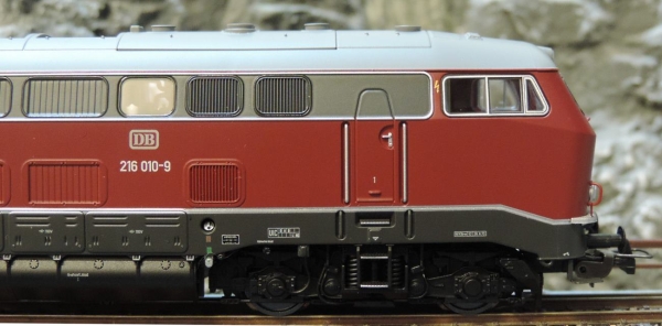 Piko 52401 ~Diesellok BR 216 DB IV + PluX22 Dec.