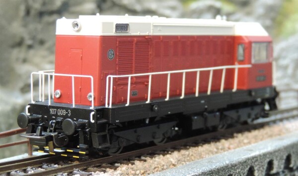 Piko 52422 Diesellokomotive BR 107 DR - Digital mit Sound