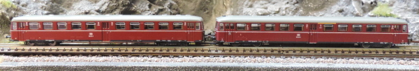 Fleischmann 740100 Akkutriebwagen Baureihe 515 mit Steuerwagen der Deutschen Bundesbahn