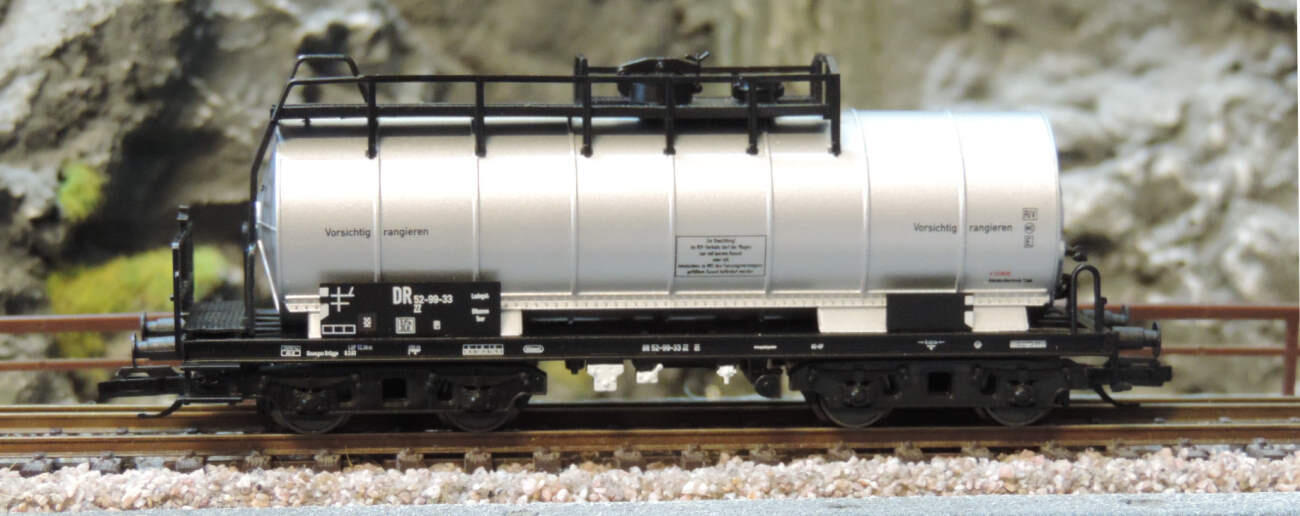 Tillig 17436 Kesselwagen ZZ der DR