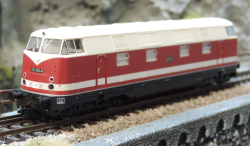 Tillig 02676 Diesellokomotive BR 118 der DR, Epoche IV