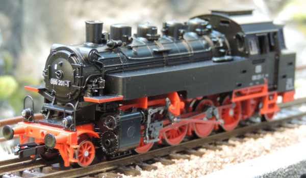 Tillig 02183 Dampflokomotive BR 086 der DB