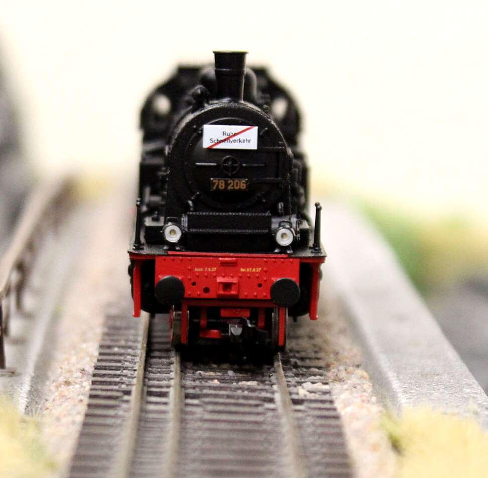 Tillig 04203 Dampflokomotive BR 78.0 „Ruhr-Schnellverkehr“ der DRG
