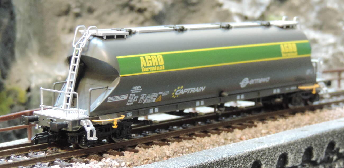 Tillig 01002-2 Staubbehälterwagen Ermewa / Captrain / AGRO