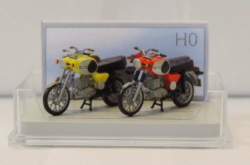 Kres 10261 2 Motorräder MZ TS 250, rot und gelb