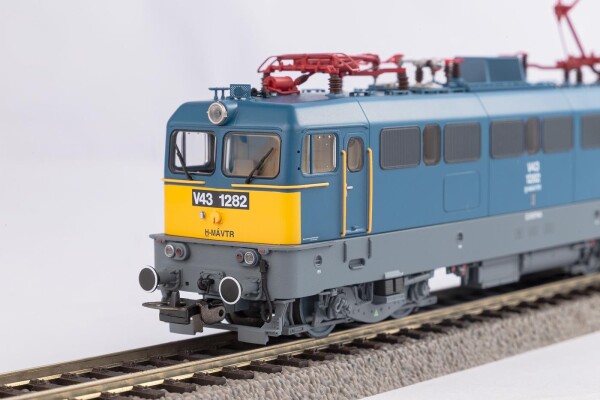 Piko 51430 Elektrolokomotive BR V 43 MAV