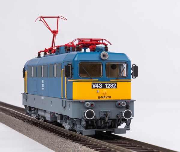 Piko 51430 Elektrolokomotive BR V 43 MAV