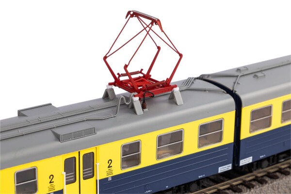 Piko 51450 E-Triebzug EN 57 PKP