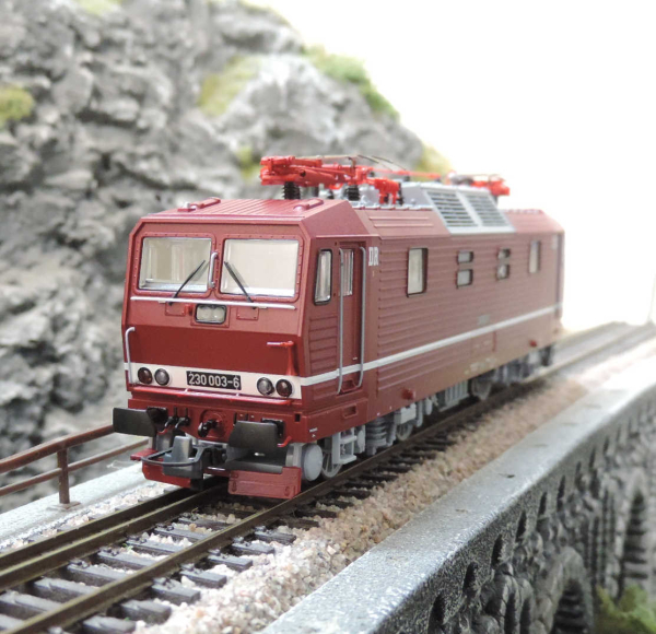 Roco 71220 Elektrolokomotive BR 230 DR - Sound Version