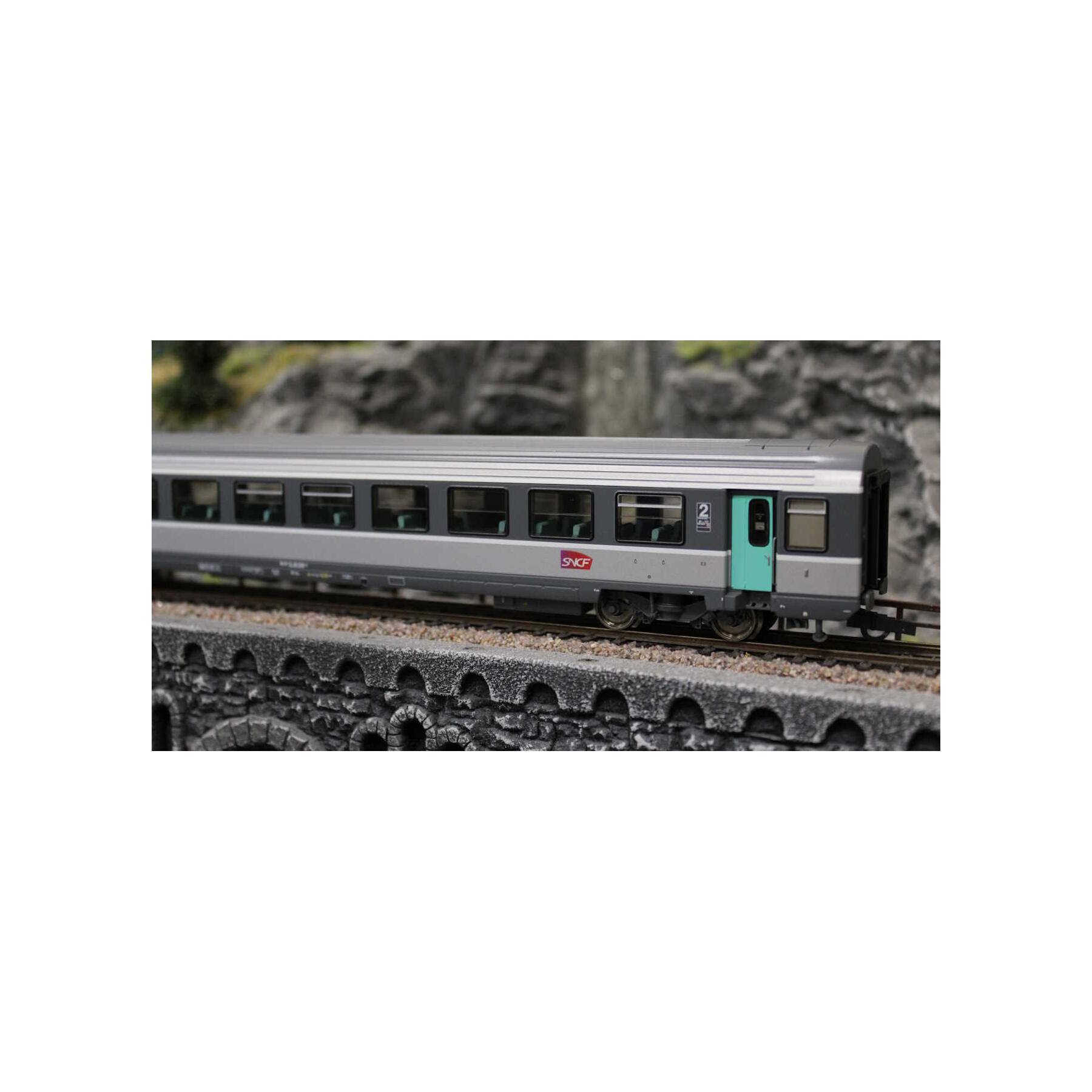Roco 74538 Corail-Großraumwagen 2. Klasse, SNCF