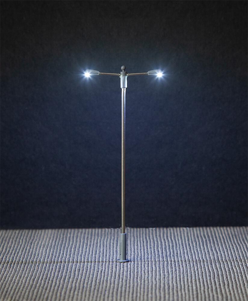 Faller 180103 LED-Straßenbeleuchtungen, Ansatzleuchten, kaltweiß, 3 Stück