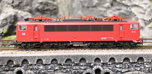 Tillig 04331 Elektrolokomotive BR 155 der DR