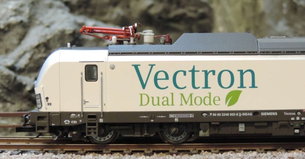 Tillig 04865 Dual Mode Lokomotive 248 002 „Vectron Dual Mode Demonstrator“ der Siemens AG, Ep. VI -FORMNEUHEIT-