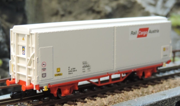 Tillig 14847 Schiebewandwagen Hbis-tt der RailCargoAustria, Ep. VI