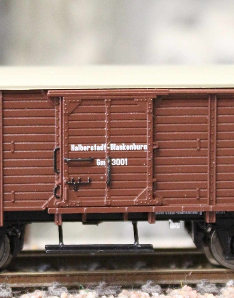Tillig 17929 Gedeckter Güterwagen Gm der Halberstadt-Blankenburger Eisenbahn, Ep. II