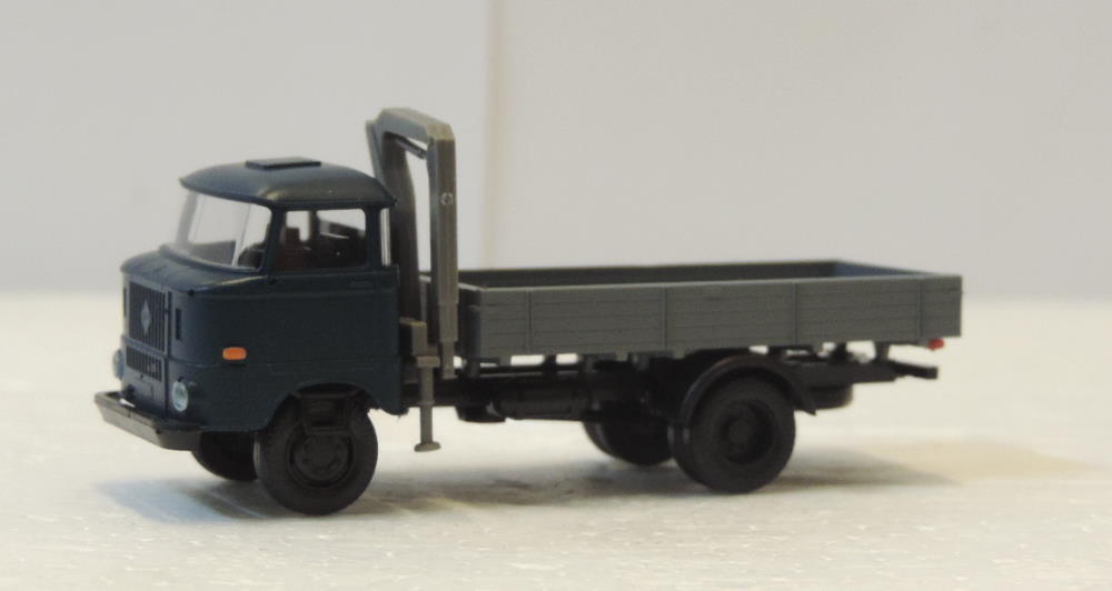 Hädl 121051-12 IFA W50L Holzpritsche, Ladekran